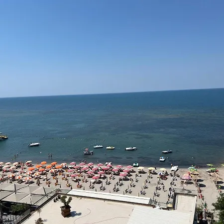 Lovely Seaview - 2bdr *